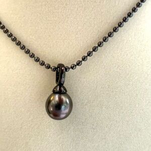 Black Tahitian Pearl Necklace